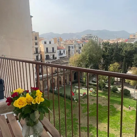 Courthouse Apartman Palermo
